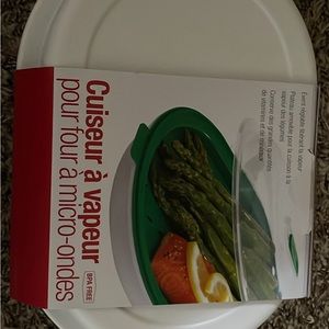 Brand new microwave steamer